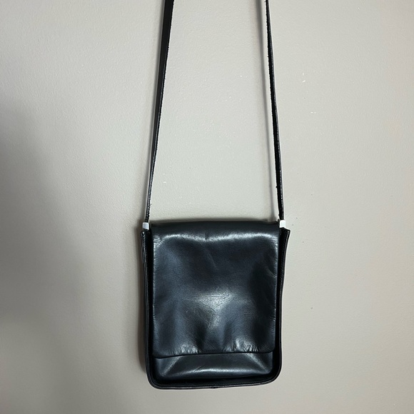 Dkny Bags Dkny Black Leather Crossbody Bag Poshmark